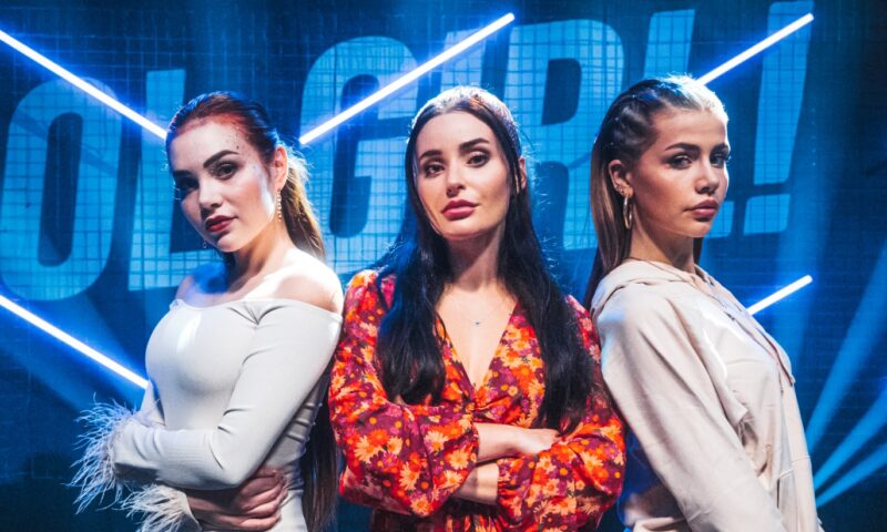 V připravované romantické komedii hrají tři influencerky Šulcová, Kotianová a Alagia