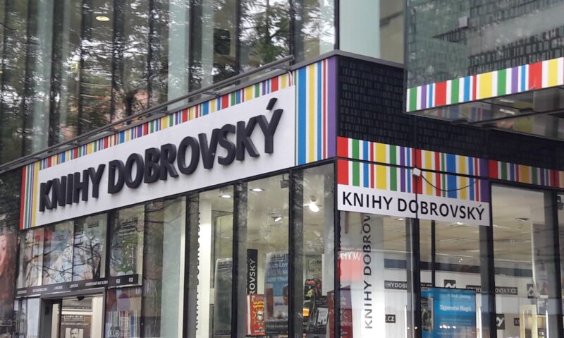 Knižní řetězec Knihy Dobrovský snížil obrat na 1,17 miliardy korun