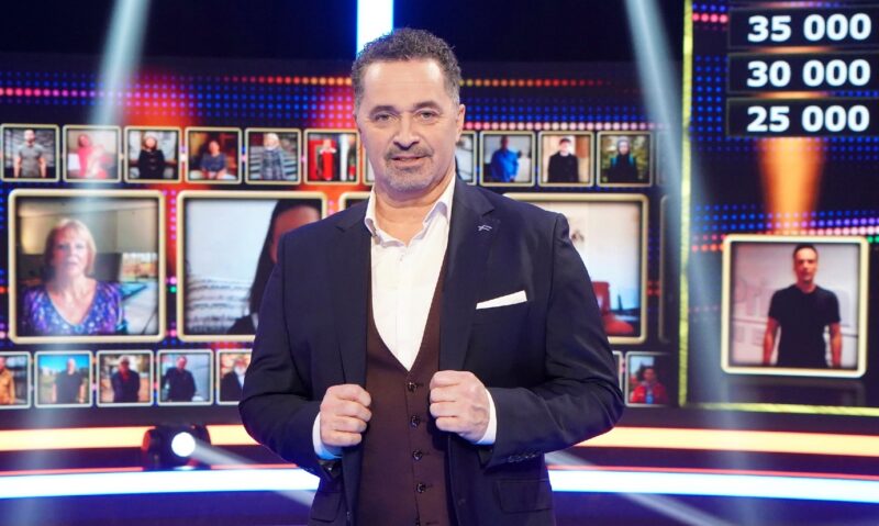 Televize Prima odvysílá licenční vědomostní soutěž s Martinem Dejdarem