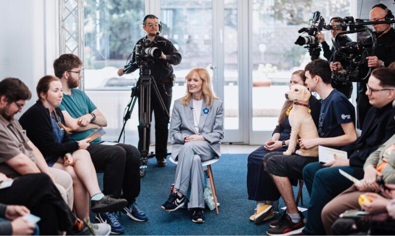 Nová talk show ČT: Geislerovou, Cinu nebo Mareše budou zpovídat autisté