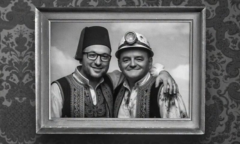 Komentátoři Stoniš s Kulidakisem rozjíždějí politický podcast Řek & Chachar