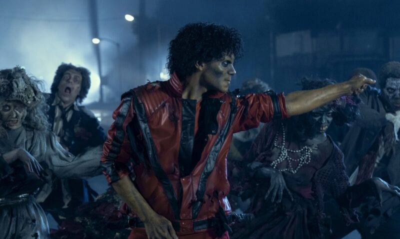 Film o Královi Popu Michaelu Jacksonovi se v tržbách blíží 600 milionům dolarů