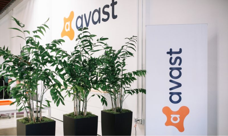 Americký NortonLifeLock pohltí softwarovou firmu Avast za miliardy dolarů