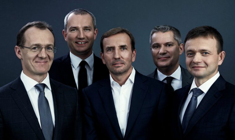 Mediální „atomový kufřík“ Penty účetně prodělal přes 100 milionů