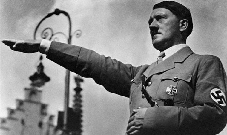 Adolf Hitler. Zemřel v roce 1962 v Argentině?