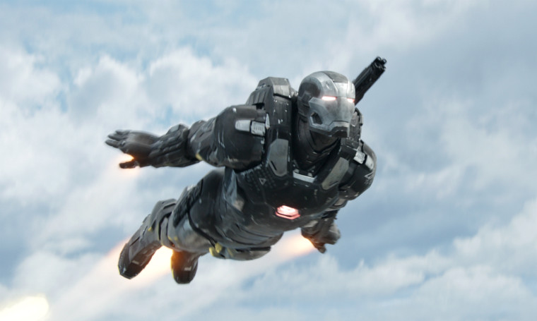 Blockbuster Captain America: Občanská válka má miliardu dolarů z prodeje kinolístků