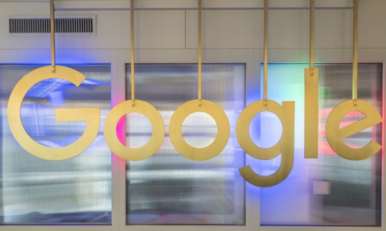 Kapitalismus 19. století: miliardový Google v Česku opět zaplatil směšnou daň