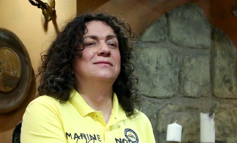 Prima začala vyrábět cyklus mikrokomedií Jetelín, zakázku získal Erbenův tým