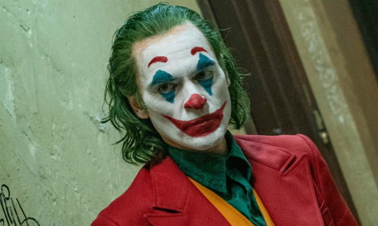 Globální kinotržby skvělého Jokera překročily 200 milionů dolarů