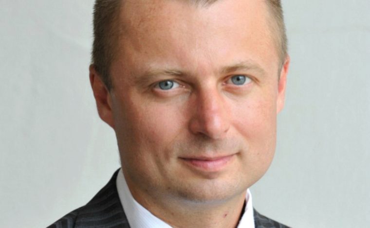 Špatná zpráva pro Dvořákův tým: novým předsedou Rady ČT je Karel Novák