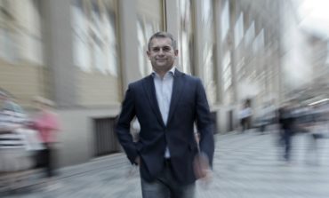 Skupina miliardáře Pražáka dotáhla do finiše další telekomunikační nákup