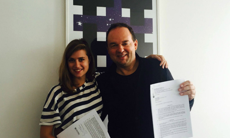 Gramofirma Warner Music podepsala kontrakt s Emmou Smetanou