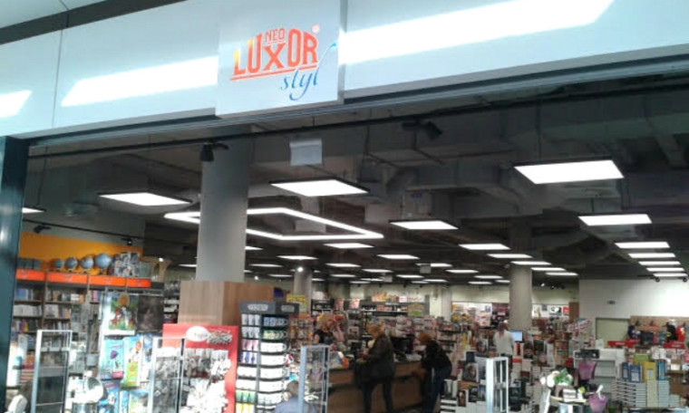 Knižní multimilionář Karol Biermann otevřel na Smíchově novou prodejnu