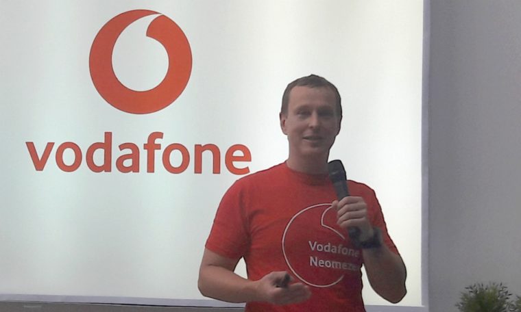Vodafone domácnostem nabízí tarif s neomezenými daty, vyjde na tisíce korun za měsíc