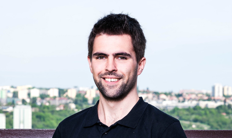 Lang nastoupil do Adexpres.com