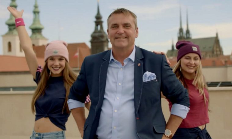 Nezvyklé: krátkodobým spoluvlastníkem BigBoardu se stal brněnský primátor Vokřál