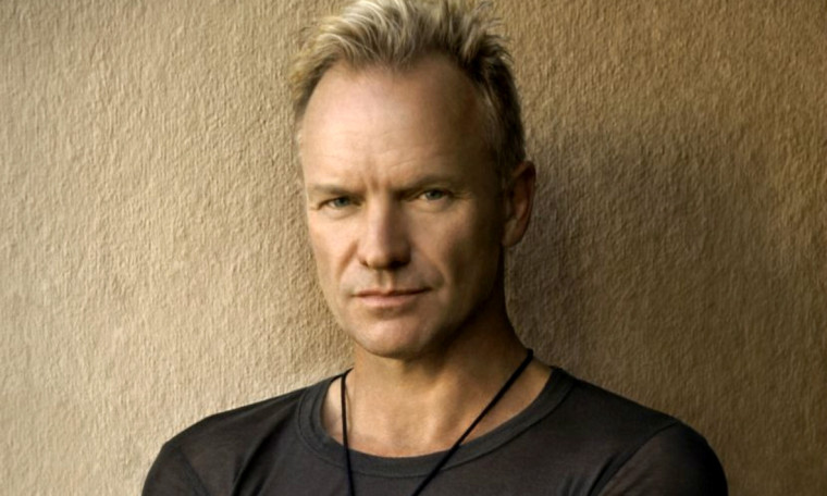 Britský muzikant Sting vystoupí napřesrok ve Slavkově u Brna