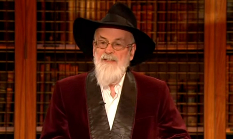 Zemřel Sir Terry Pratchett