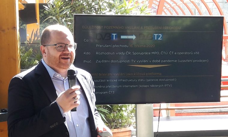 Přechod na nový standard pozemního televizního vysílání bude dokončen v říjnu